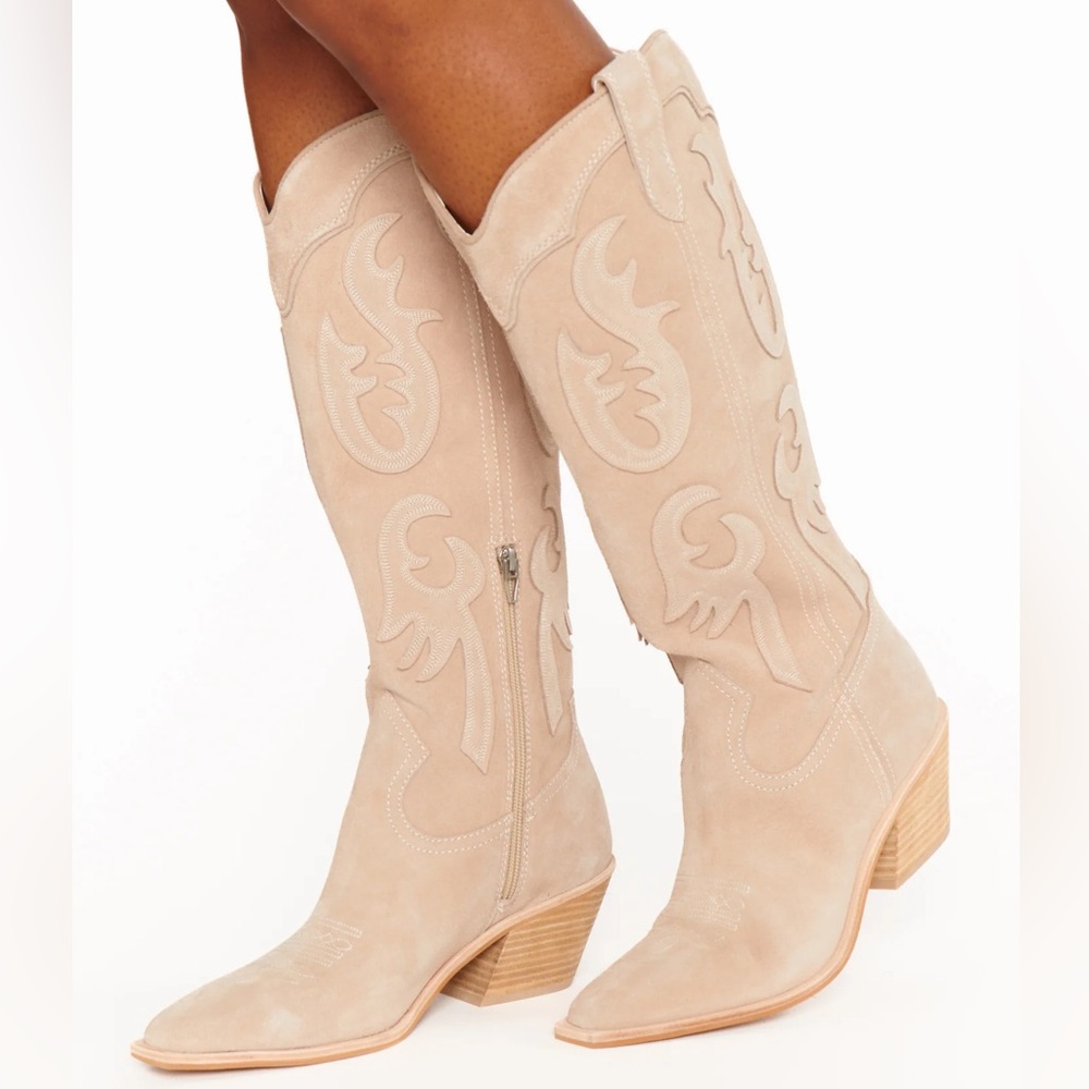 Dolce Vita Tan Heeled Western Boots size 8 never worn